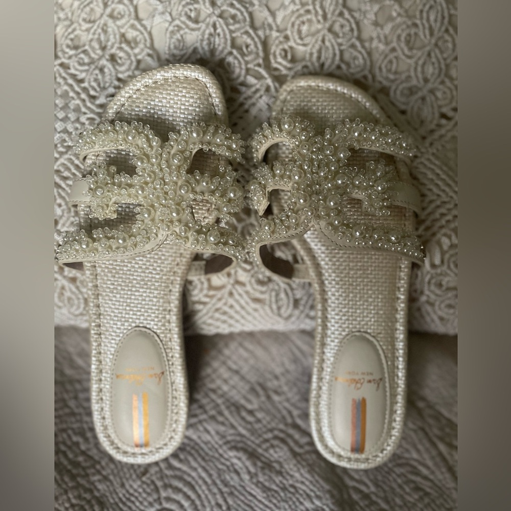 Sam Elderman Chic Pearl Embellished Sandals